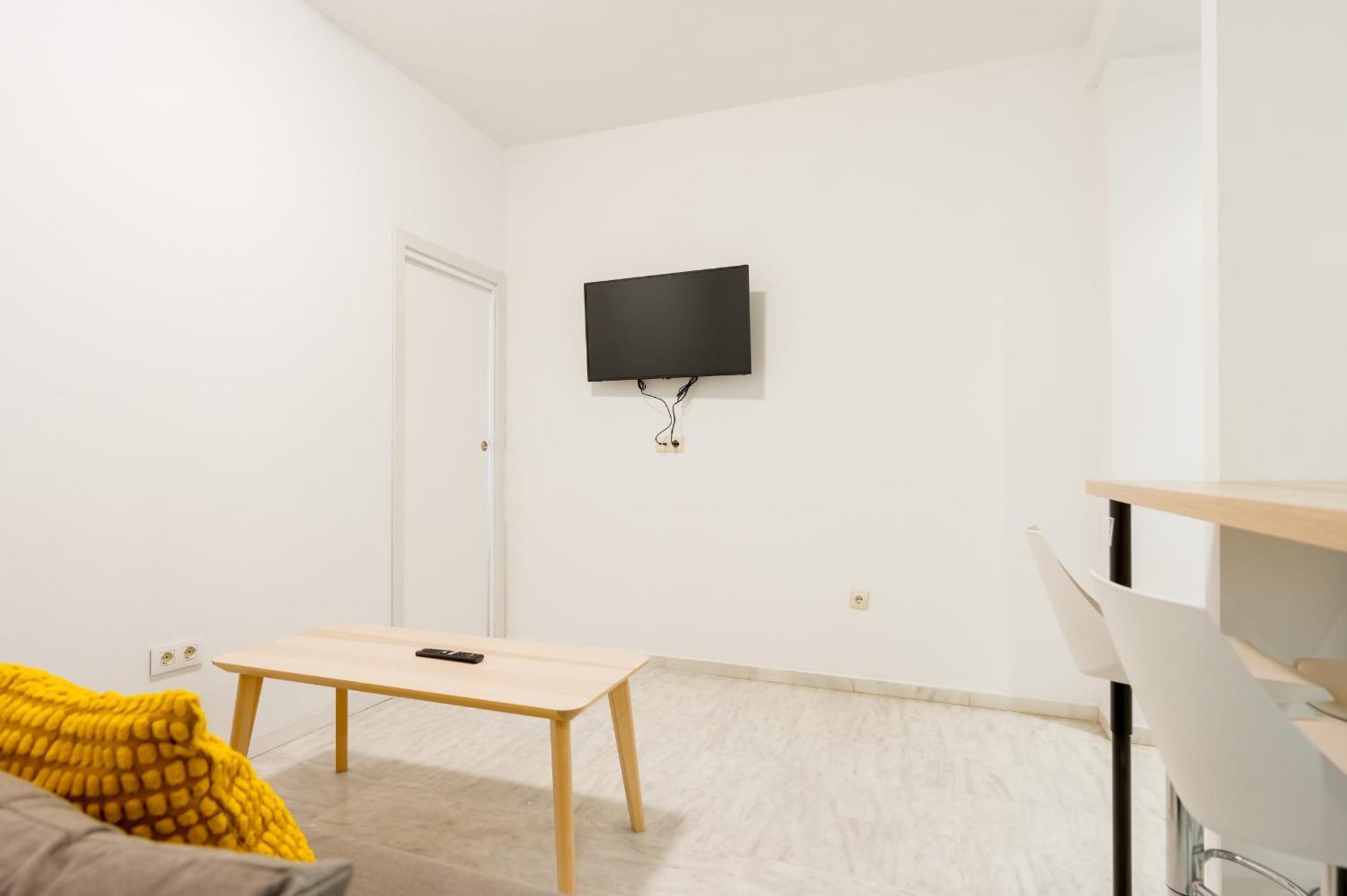 Apartment Luxsevilla Moderno Piscina Free Parking *
